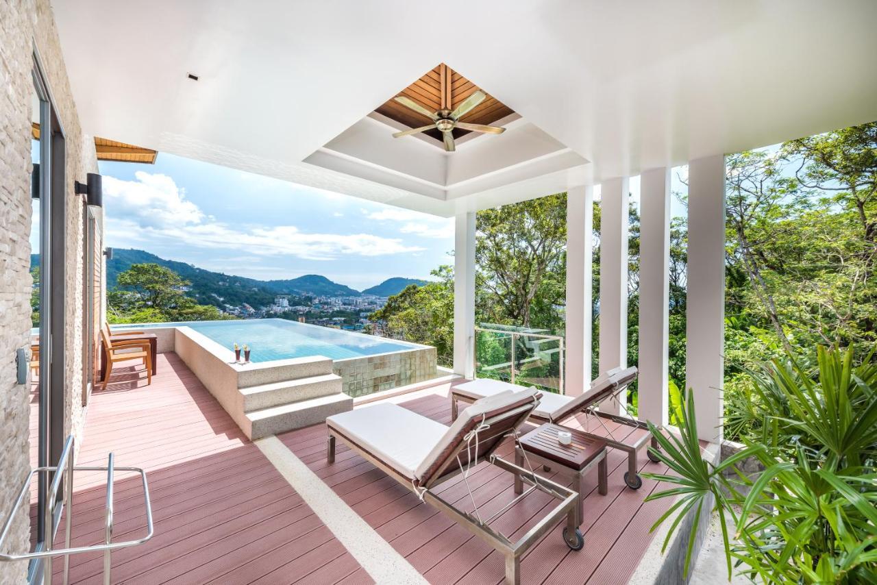 Wyndham Sea Pearl Resort, Phuket Patong Exteriér fotografie The view from the rooftop pool at the hotel